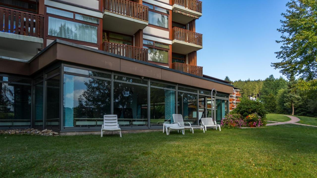 Ferienwohnung Am Schluchsee Mit Balkon & Pool Eksteriør billede