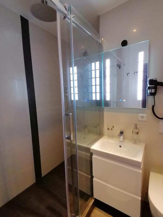 Ferienwohnung Am Schluchsee Mit Balkon & Pool Eksteriør billede