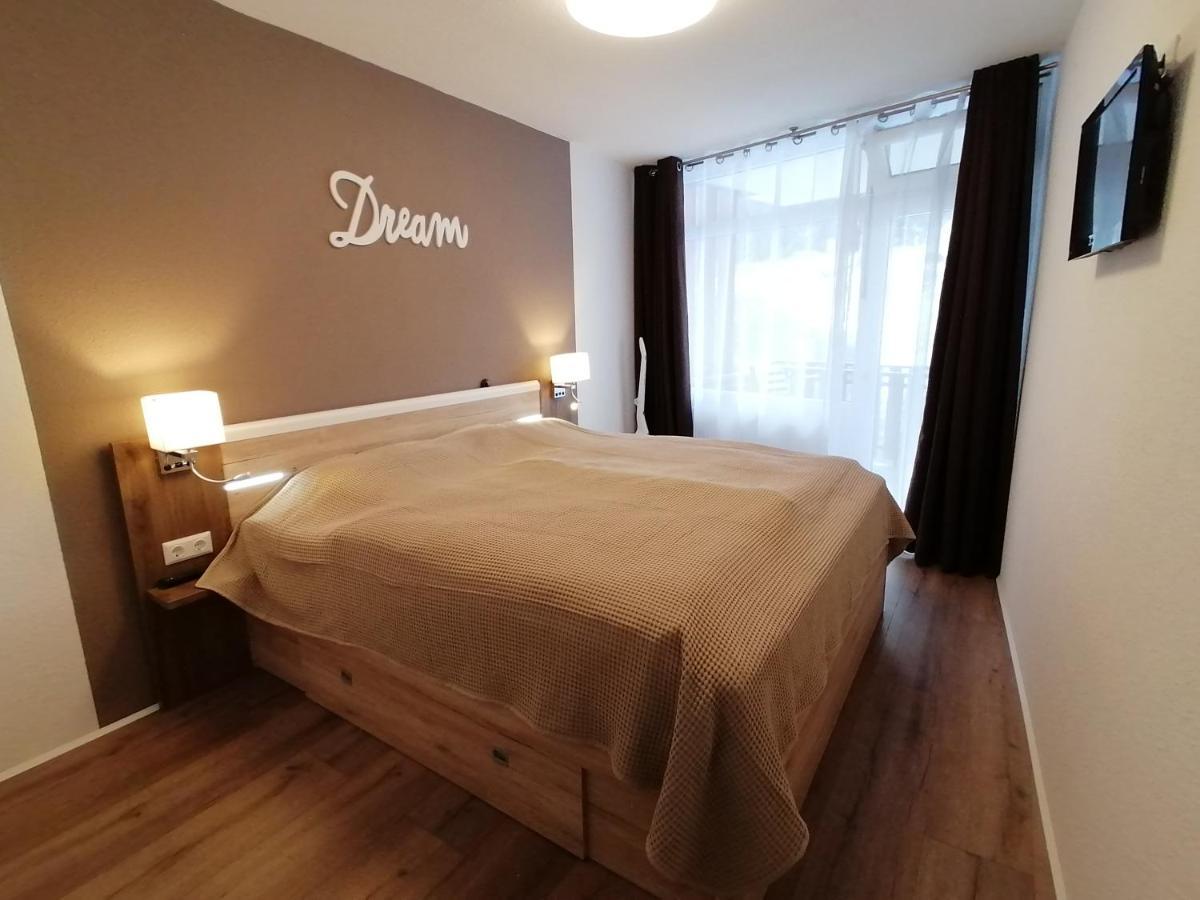 Ferienwohnung Am Schluchsee Mit Balkon & Pool Eksteriør billede